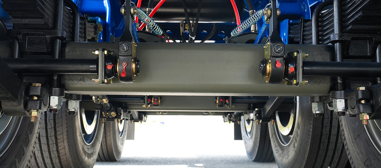 Sơ mi rơ moóc sàn 3 trục 40’ 8 khóa (Thép AG700)