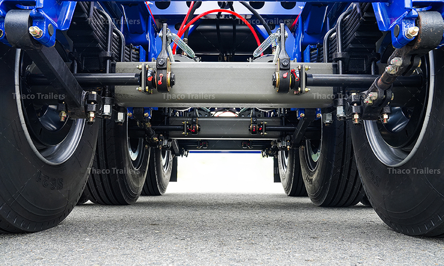 Mooc xương 40 feet 3 trục thiết kế trục chịu lực lớn.