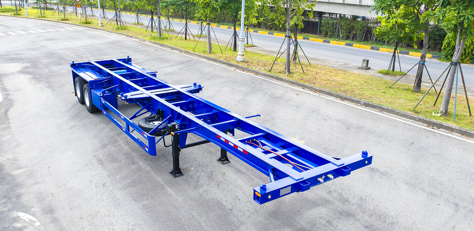 Sơ mi rơ moóc Xương Thaco Trailers 40’ 2 trục 8 khóa (1)