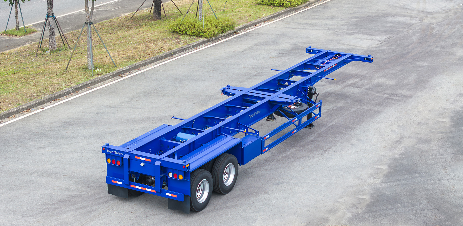 Sơ mi rơ moóc Xương Thaco Trailers 40’ 2 trục 8 khóa (1)
