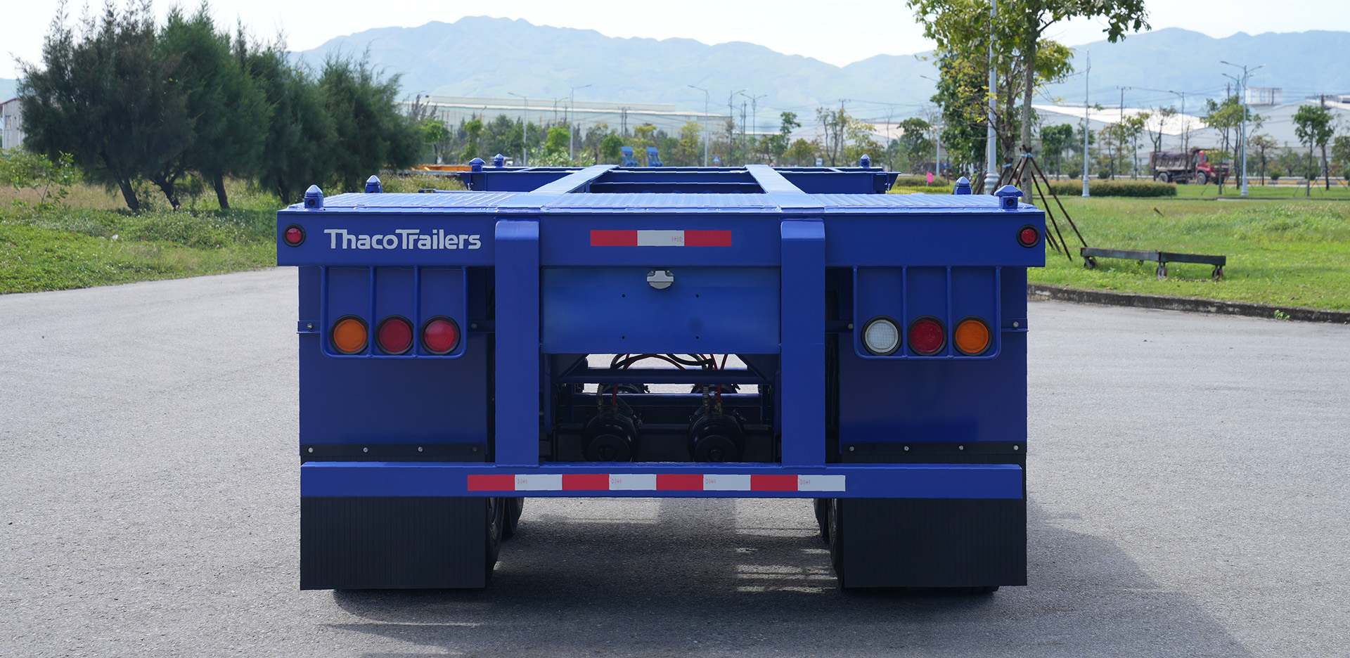 Sơ mi rơ moóc xương 2 trục 20' 8 khoá 6